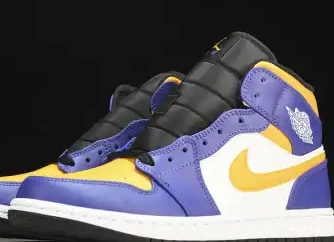 (2022) Mid Lakers Jordan  DQ8426-517 1 0424
